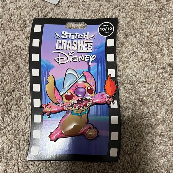 Stitch Crashes Disney Pin Pocahontas number 10 of 12 stitch pin set - Picture 1 of 1